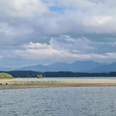 Vintage Am Chiemsee 公寓